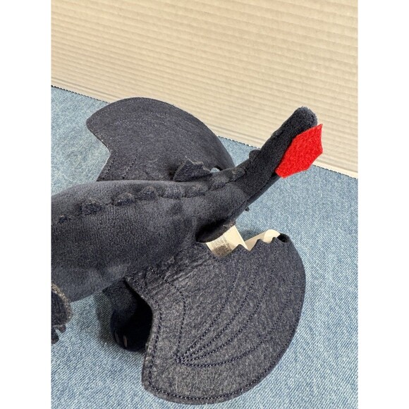 How To Train Your Dragon Toothless Night Fury Plush - Picture 5 of 15